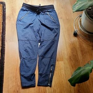 Athleta womens joggers size S